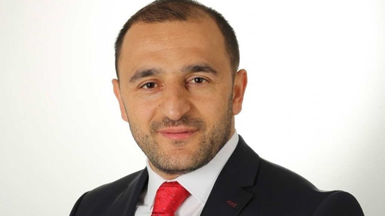 Eski belediye başkan yardımcısına kanlı pusu: Bıçaklı saldırıda öldürüldü