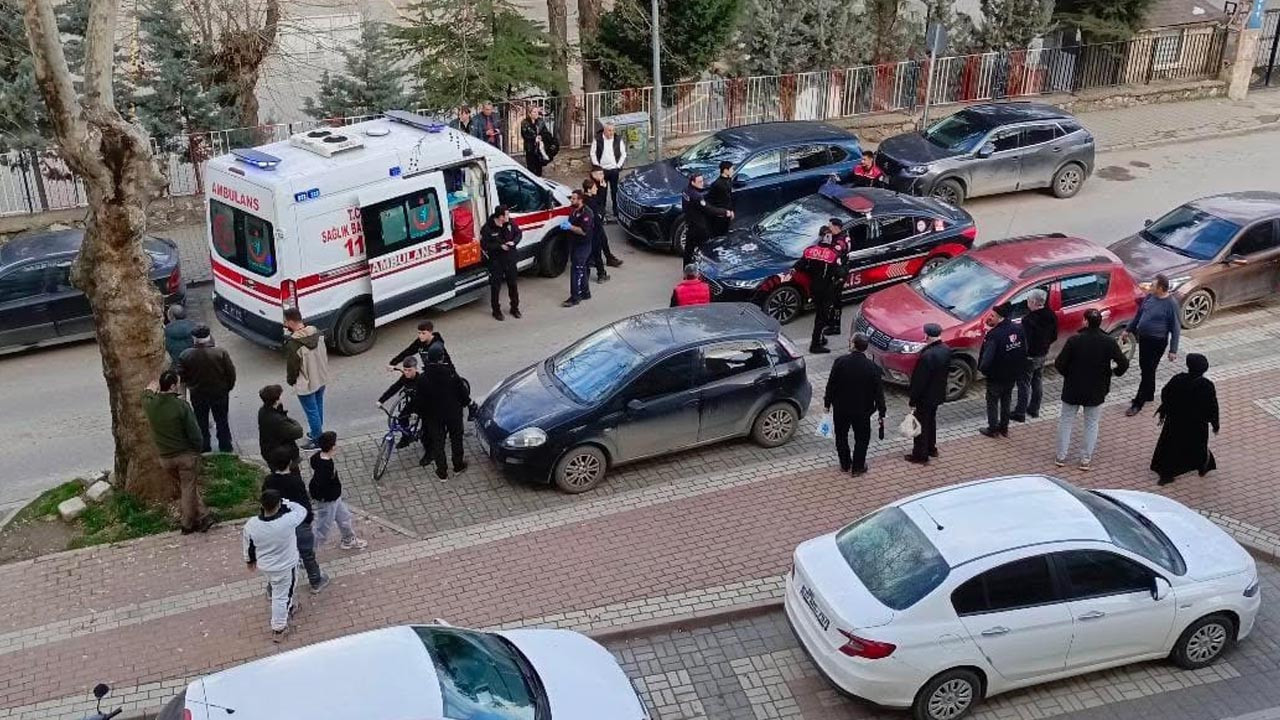 Pas vermedi diye bıçaklandı: Sokak futbolu kanlı bitti