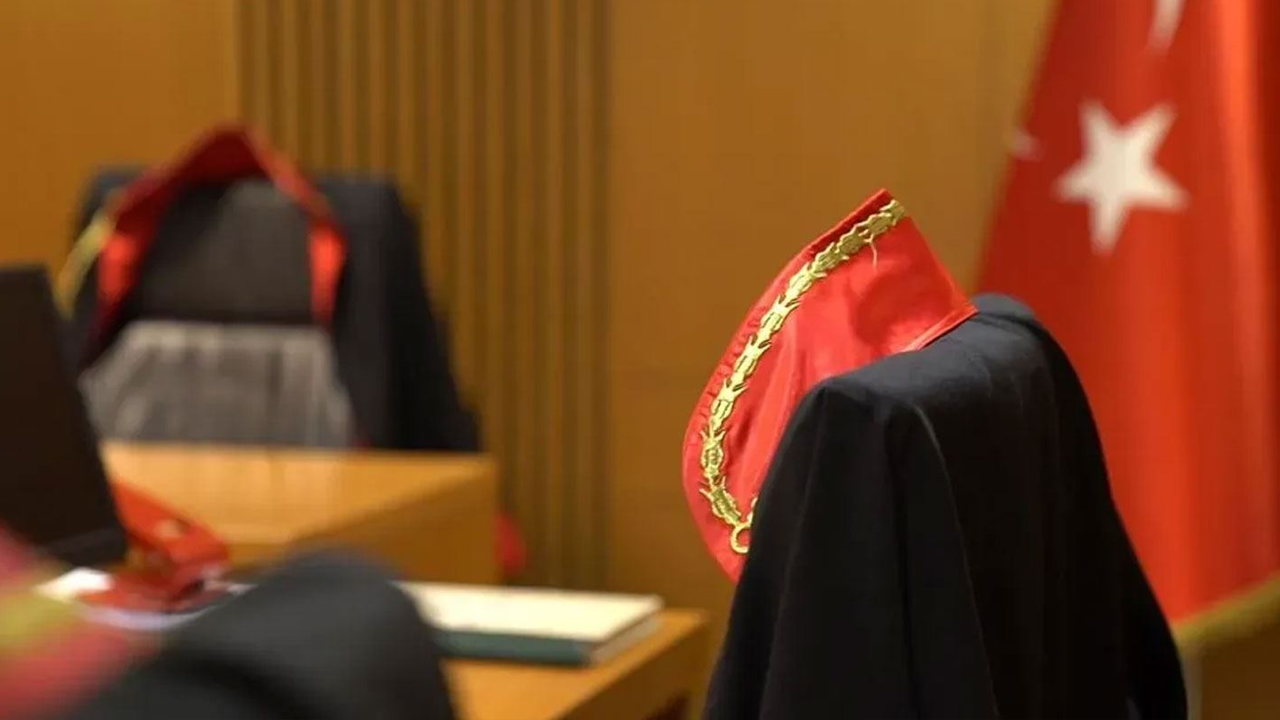 30 yaşındaki hakimi dövdüler 'Hatırlı kişiler' denerek kurtuldular