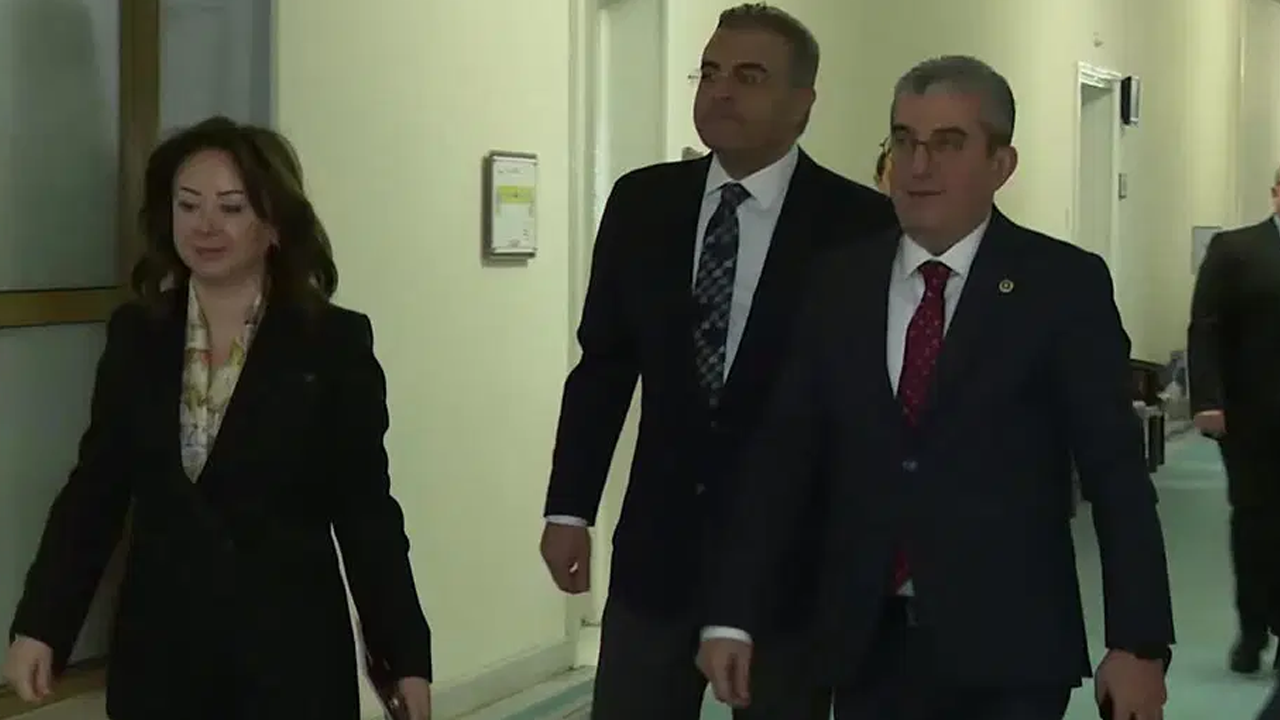 Meclis'te İmamoğlu trafiği