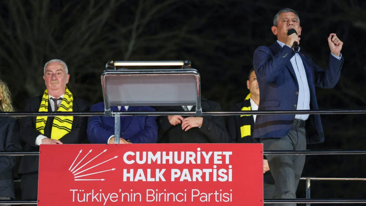 Özgür Özel’e bir dava daha: Nedeni mitingdeki sözleri