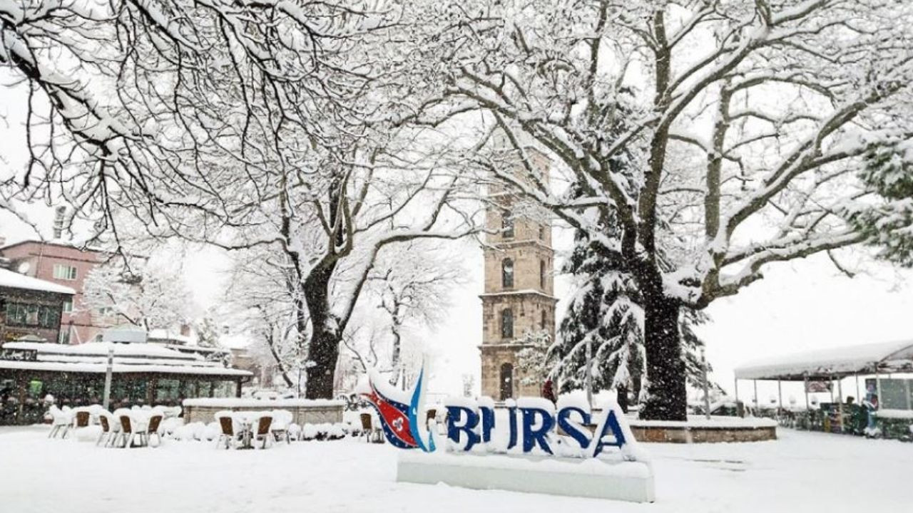 Valilikten açıklama: 8 Ocak Bursa’da okullar tatil edildi mi?