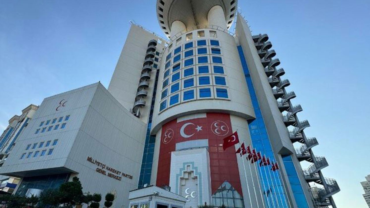 MHP'li isim nükleer silah istedi