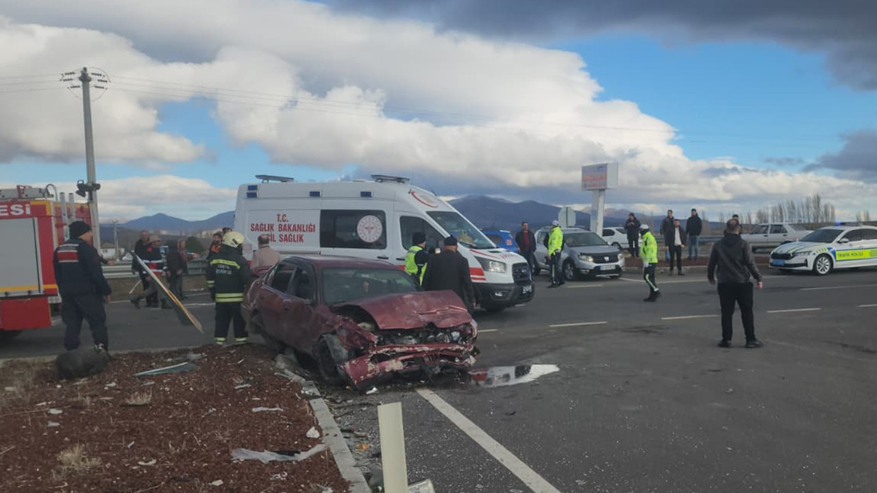 Konya'da feci kaza: 1 ölü, 1 yaralı