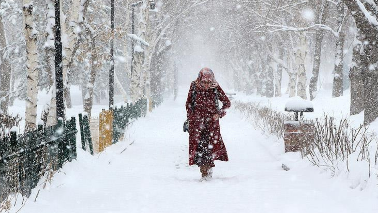 Meteoroloji'den 48 ile sarı alarm: İstanbul'a kar geliyor