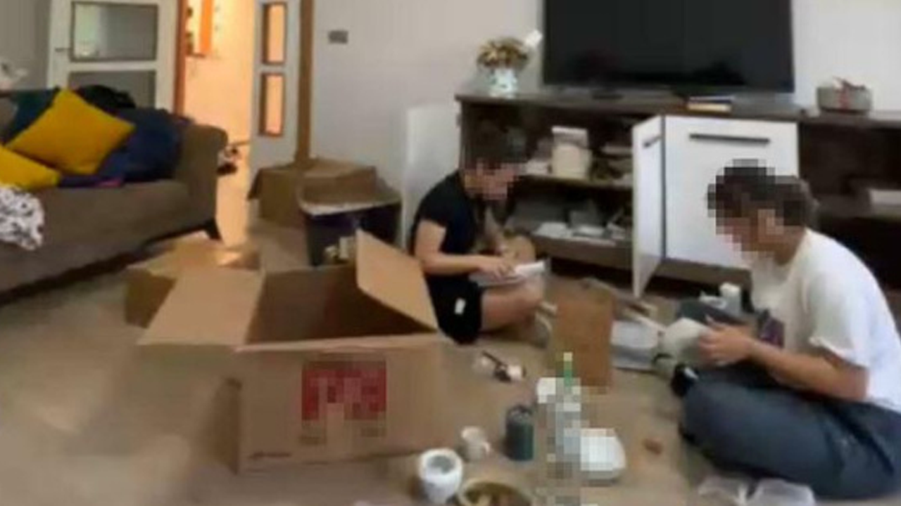 Öğrencilere evini temizleten öğretmene adli kontrol