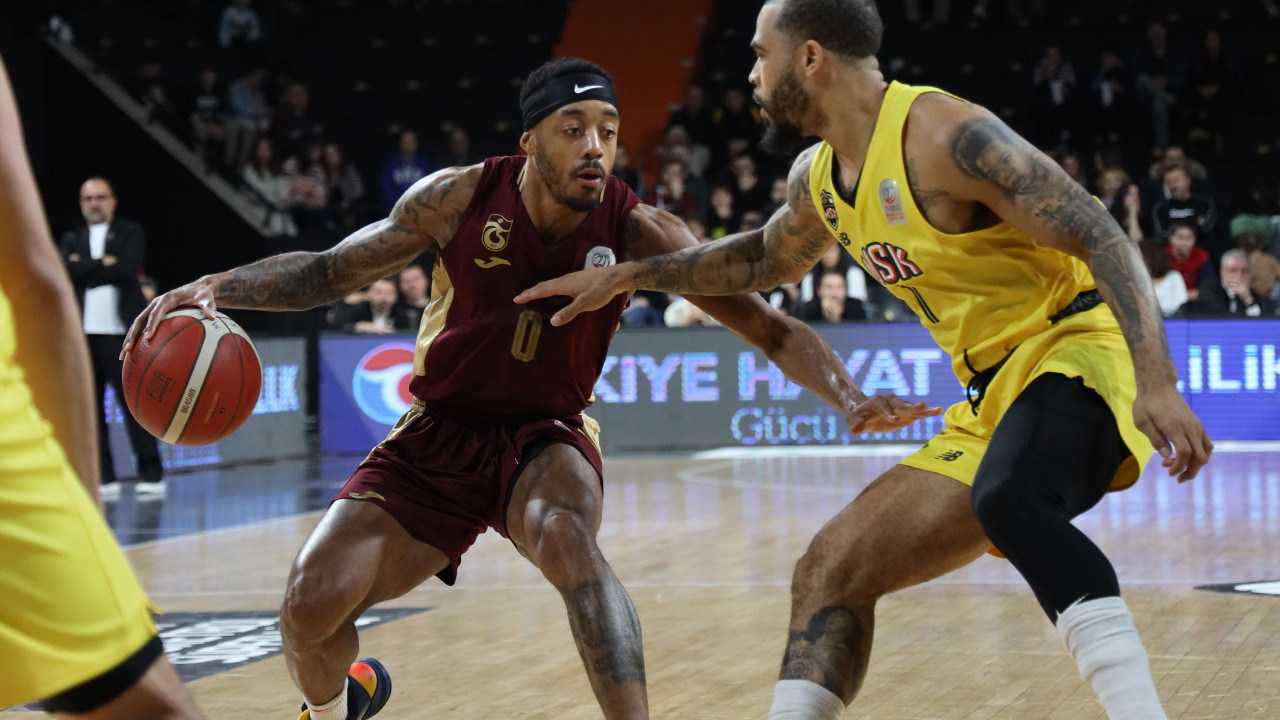 Trabzonspor inanılmaz serisine Mersin'de devam etti