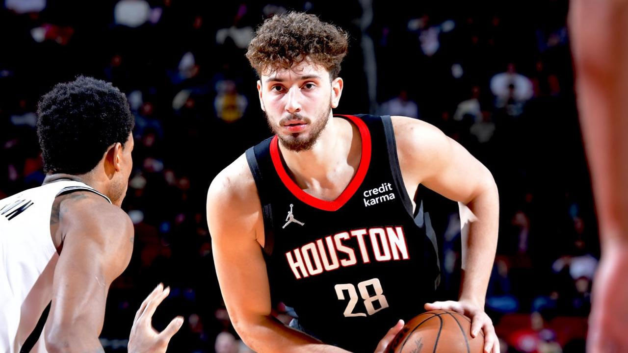 Alperen Şengün yetmedi: Houston, Sacramento'ya yenildi
