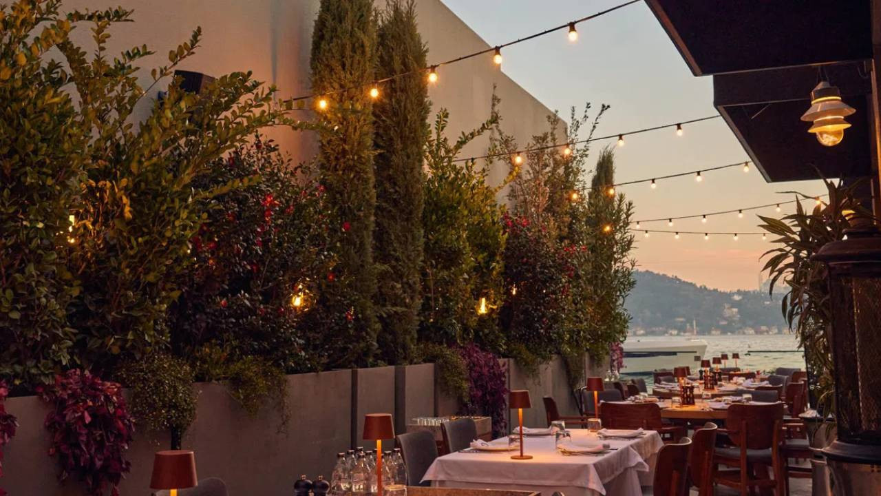 Bebek Otel gündemdeydi, yan sokaktaki ruhsat hikâyesi gözden kaçtı