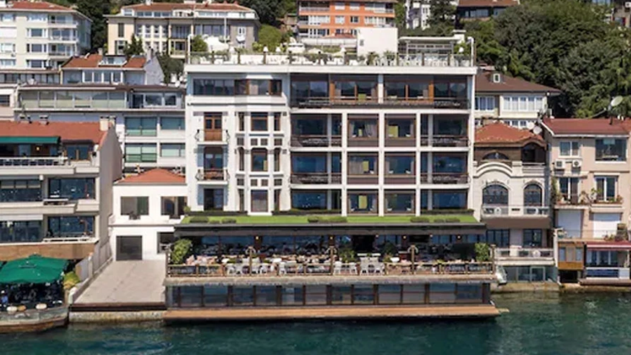 Uyuşturucu soruşturmasıyla gündemdeydi. Bebek Otel'de yıkım