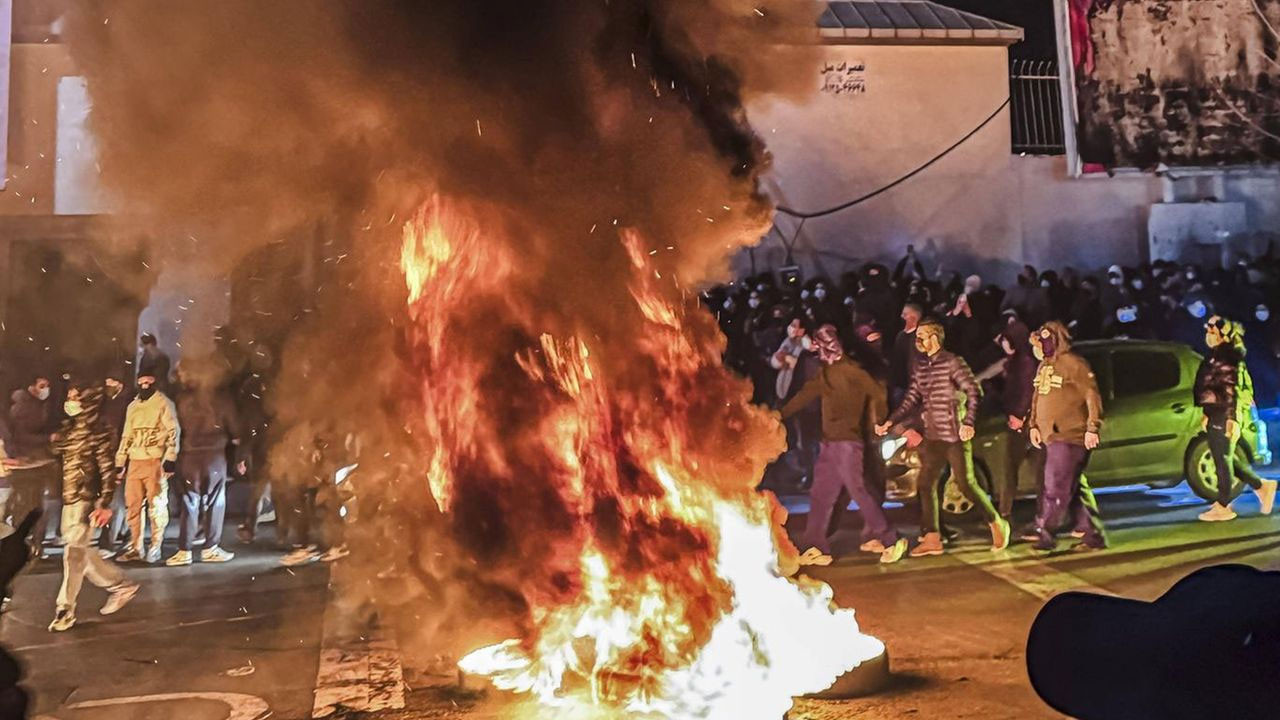İran’daki protestolar 15. gününde: ABD basınından flaş iddia