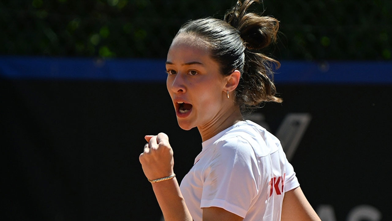 Milli tenisçi Zeynep Sönmez, Avustralya Açık'ta fark yarattı
