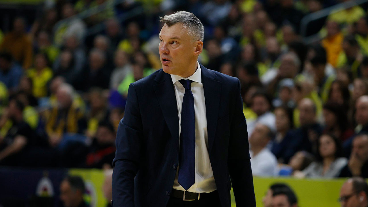 Fenerbahçe Sarunas Jasikevicius ile 3 yıllık yeni sözleşme imzaladı