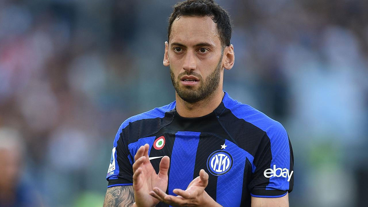 Inter'den Hakan Çalhanoğlu açıklaması geldi