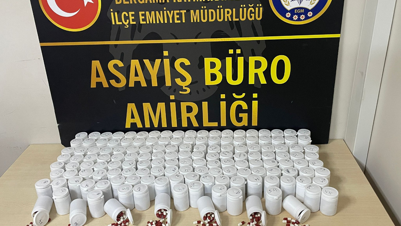 Bergama’da otomobilde 8 bin uyuşturucu hap ele geçirildi