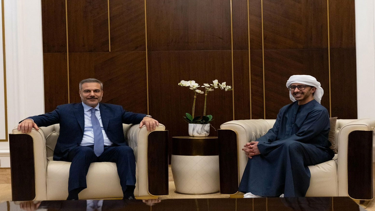 Bakan Fidan, BAE'li mevkidaşıyla görüştü