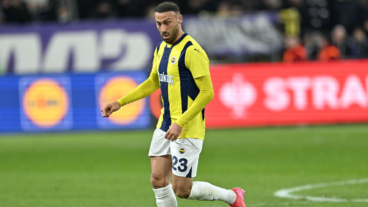 Fenerbahçe Cenk Tosun'un sözleşmesini feshetti