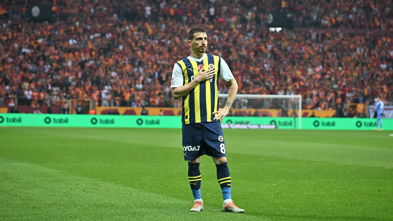 Fenerbahçe'den Mert Hakan açıklaması: Galatasaylı yöneticiye sert tepki