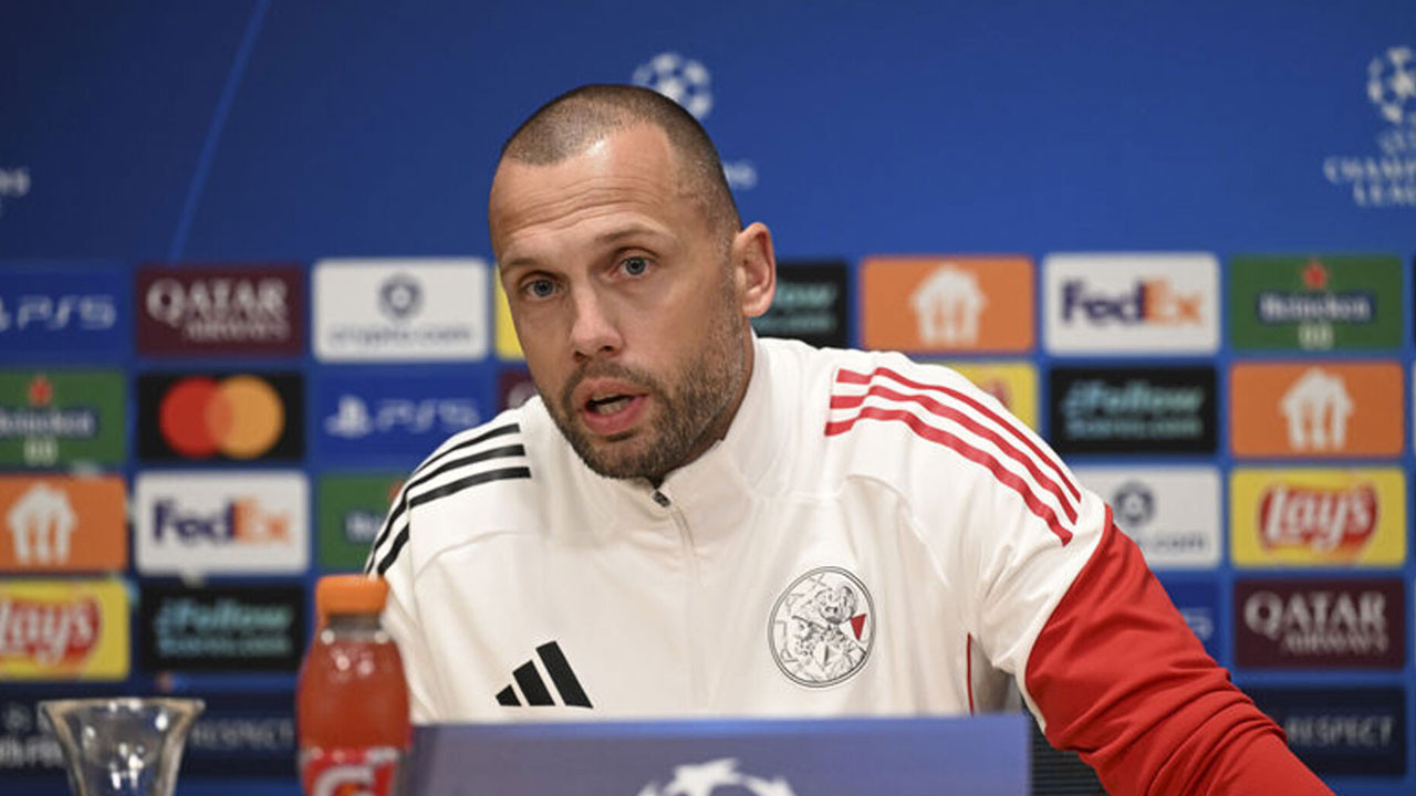 Galatasaray maçı sonu olmuştu, Ajax'tan kovulan Heitinga Premier Lig'e geri döndü