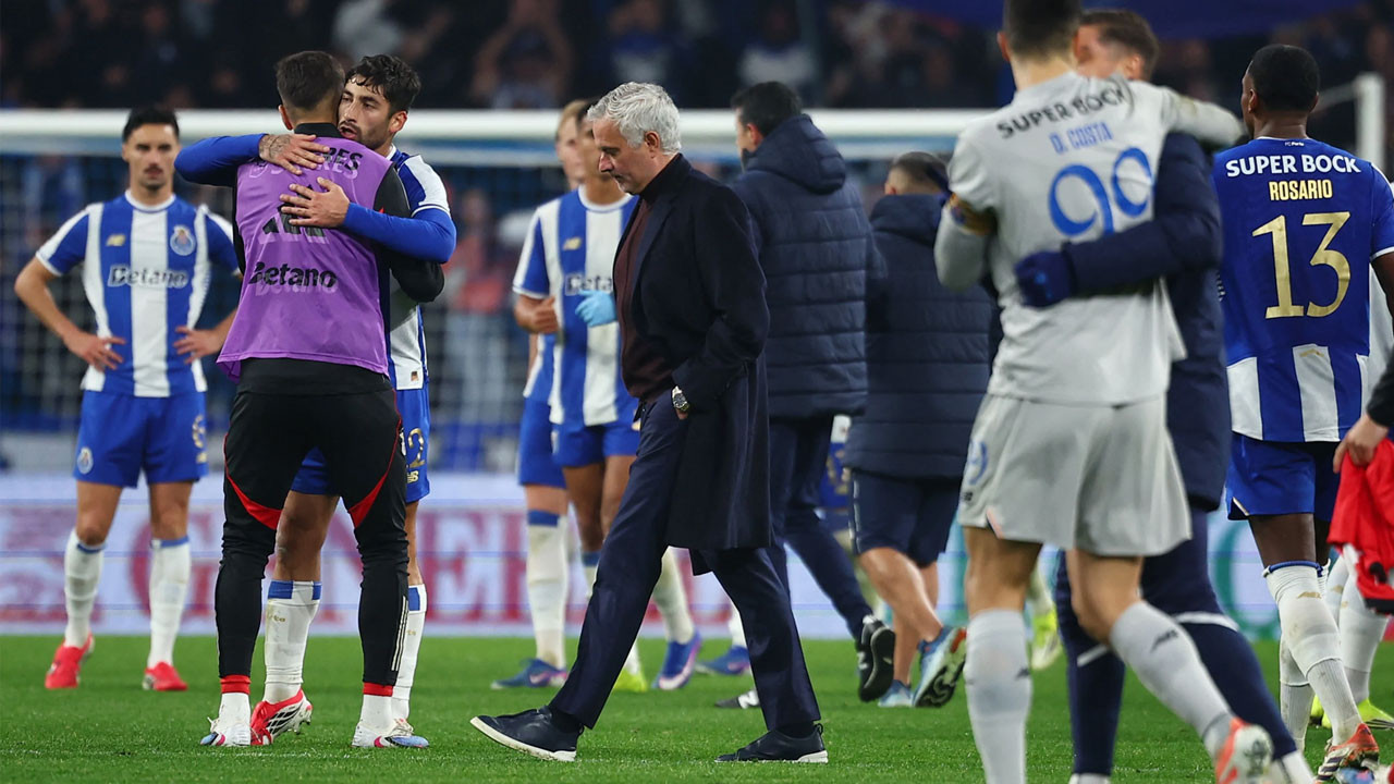 Jose Mourinho yine başaramadı: Porto, Benfica’yı devirdi
