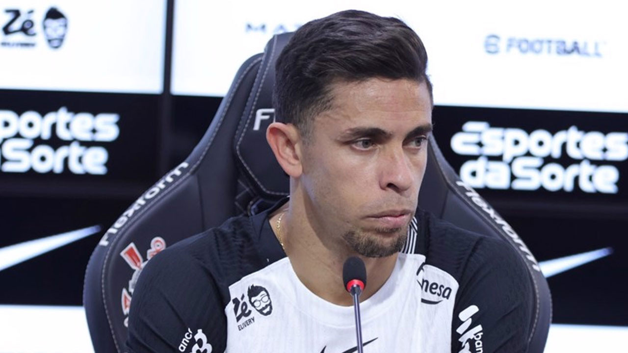 Eski Beşiktaşlı Paulista, çıktığı ilk maçta mağlubiyet yaşadı.