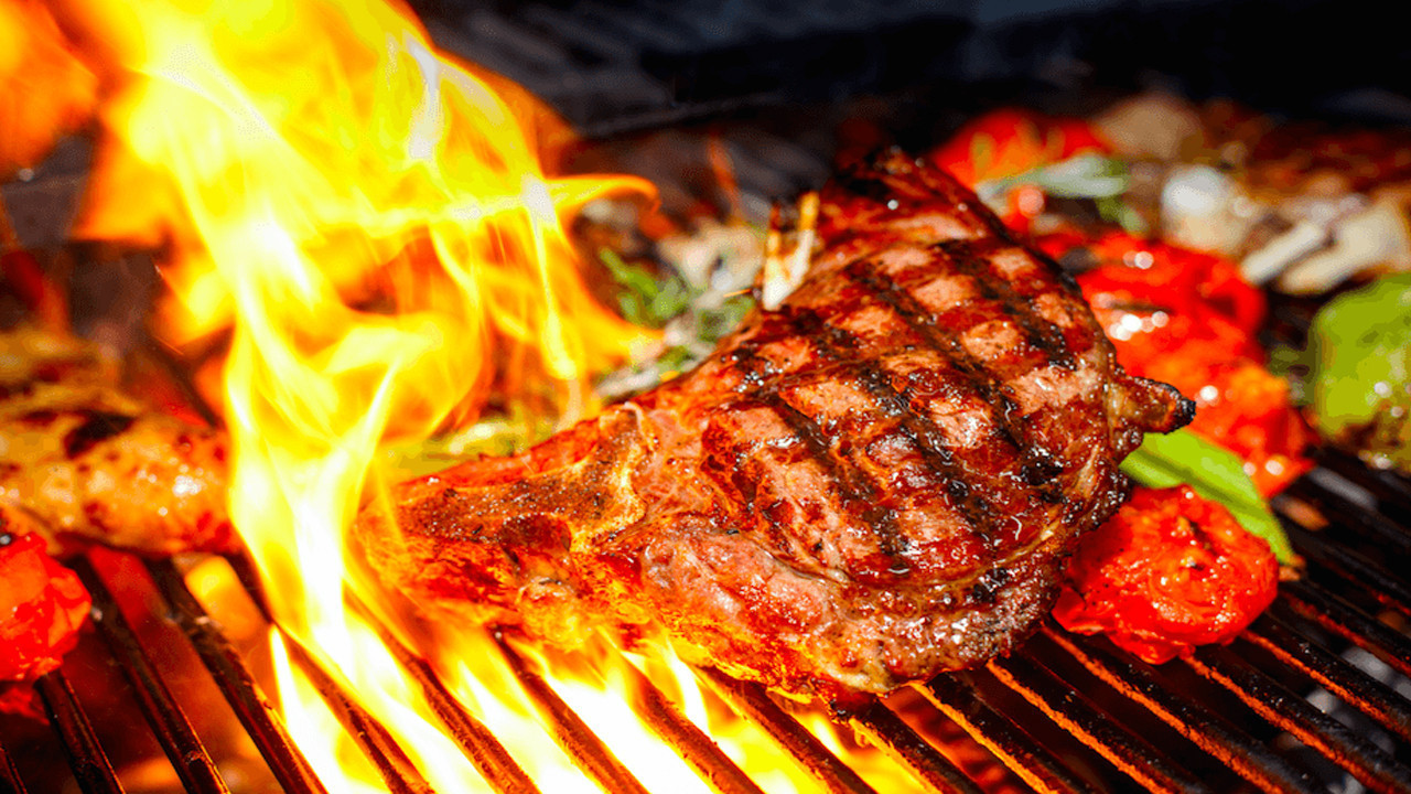 Kırmızı et tüketirken nelere dikkat etmeliyiz: Kasaptan sofraya en iyi şekil