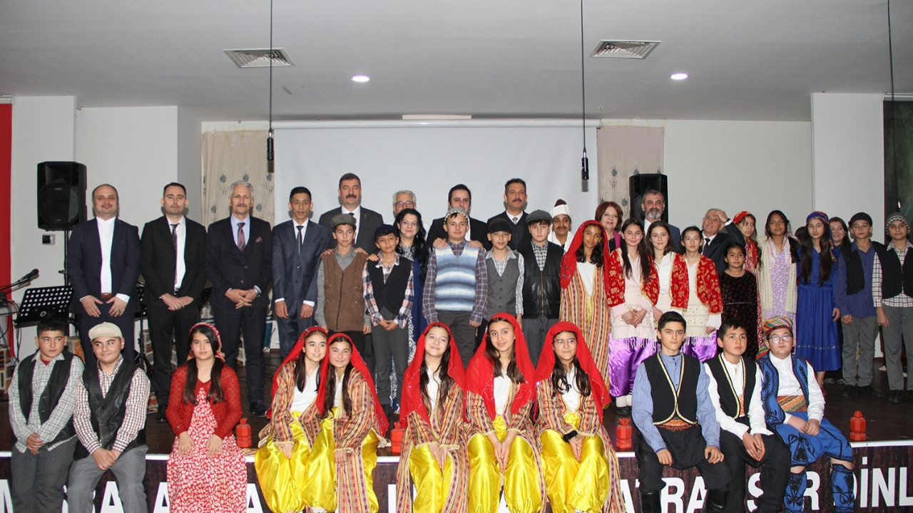 Kula’da tarih ve şiir tiyatroyla birleşti