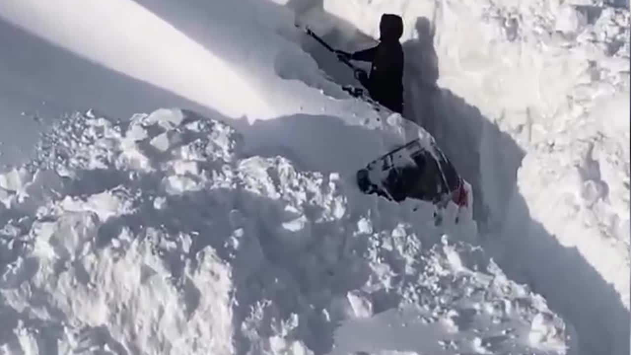 Kamçatka'daki kar kalınlığı üç metreyi aştı