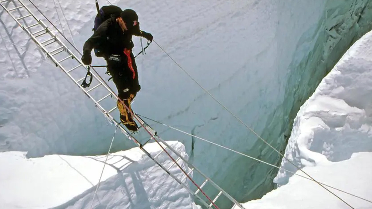 Aylardır kayıp dağcıyı yapay zeka buldu
