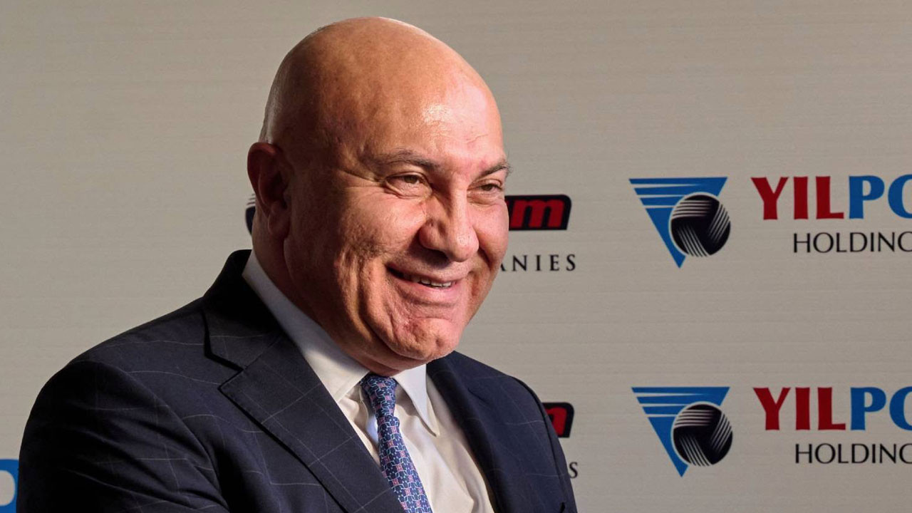 Samsunspor Başkanı Yüksel Yıldırım, transfer rekorunu Fransa'da kırdı