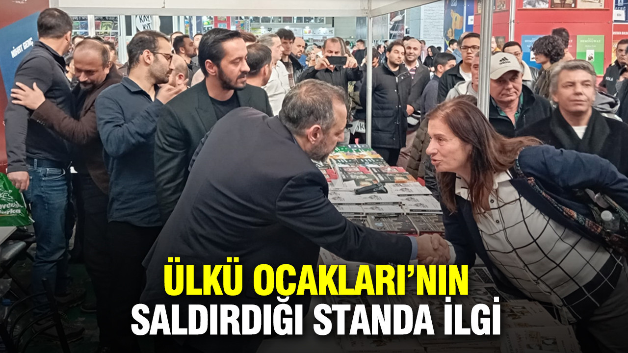 Ülkü Ocakları'nın saldırdığı standa vatandaşlardan yoğun ilgi