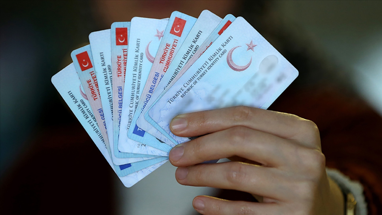 2025’te kimlik işlemleri rekor kırdı: 8,4 milyon: Bakan Yerlikaya duyurdu