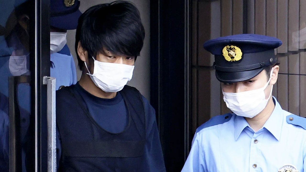 Abe Şinzo’nun katiline ömür boyu hapis cezası