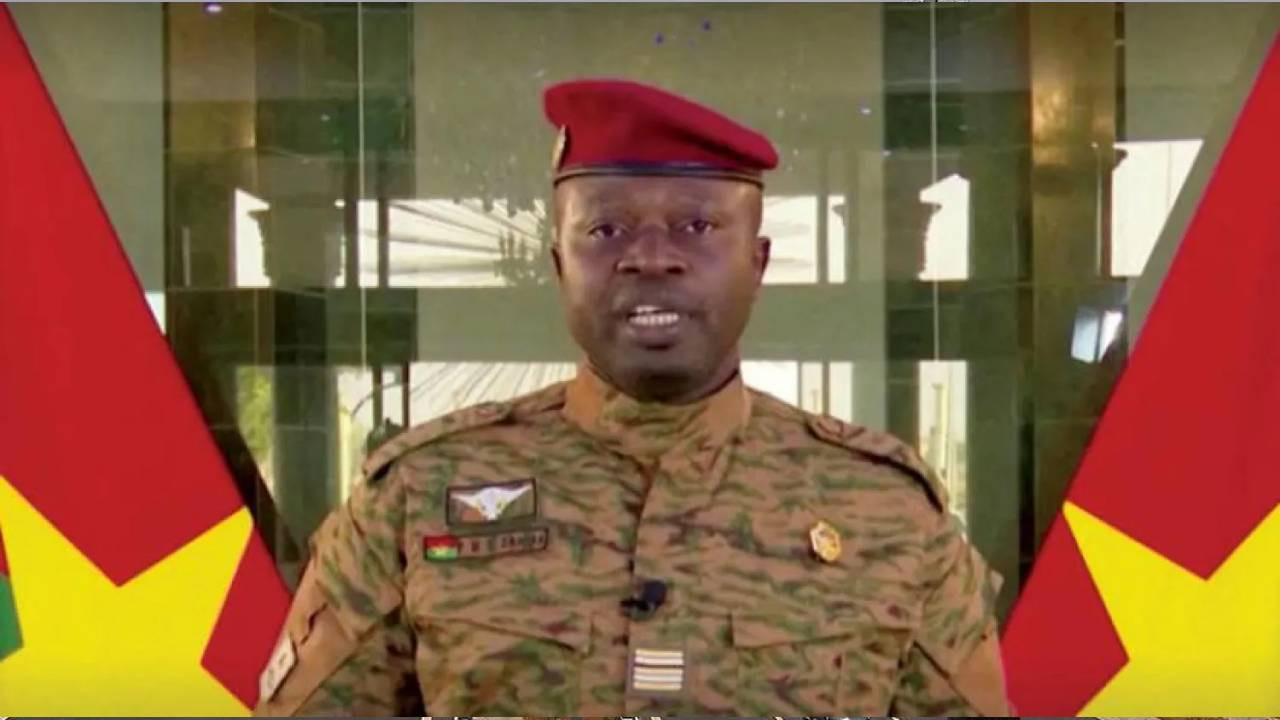 Togo’dan Burkina Faso’ya iade: Eski Lider Damiba yolsuzluk ve darbe suçlamalarıyla yargılanacak