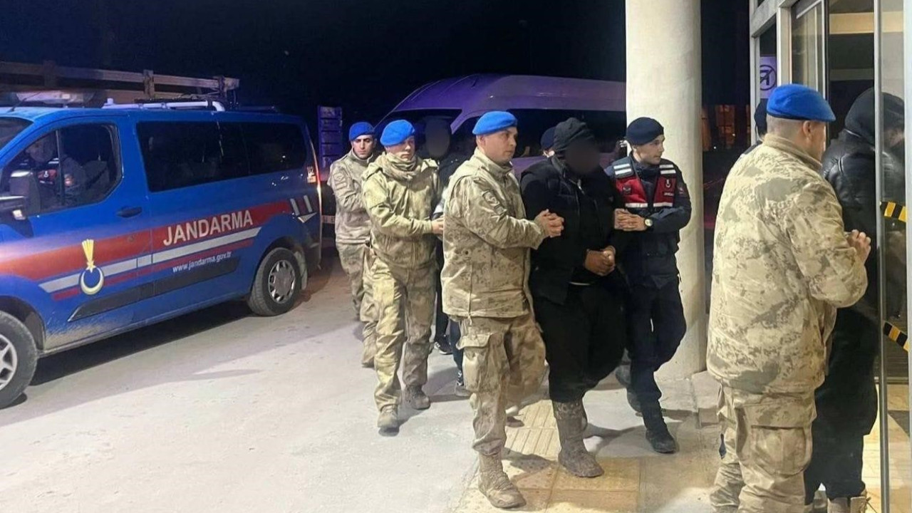 Çanakkale’de göçmen kaçakçılarına peş peşe operasyon: 5 tutuklama
