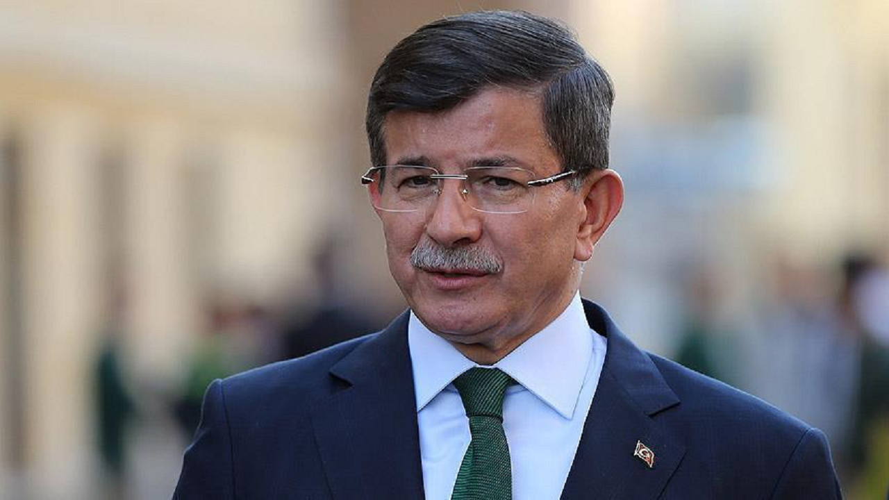 Davutoğlu’ndan Bakan Ersoy’a sert çıkış: Bu veballe nasıl uyuyorsunuz