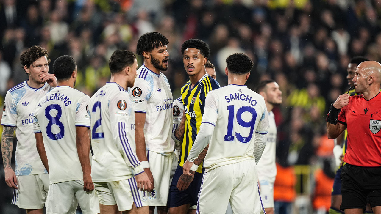 İptal edilen gol Fenerbahçe-Aston Villa maçına damga vurdu