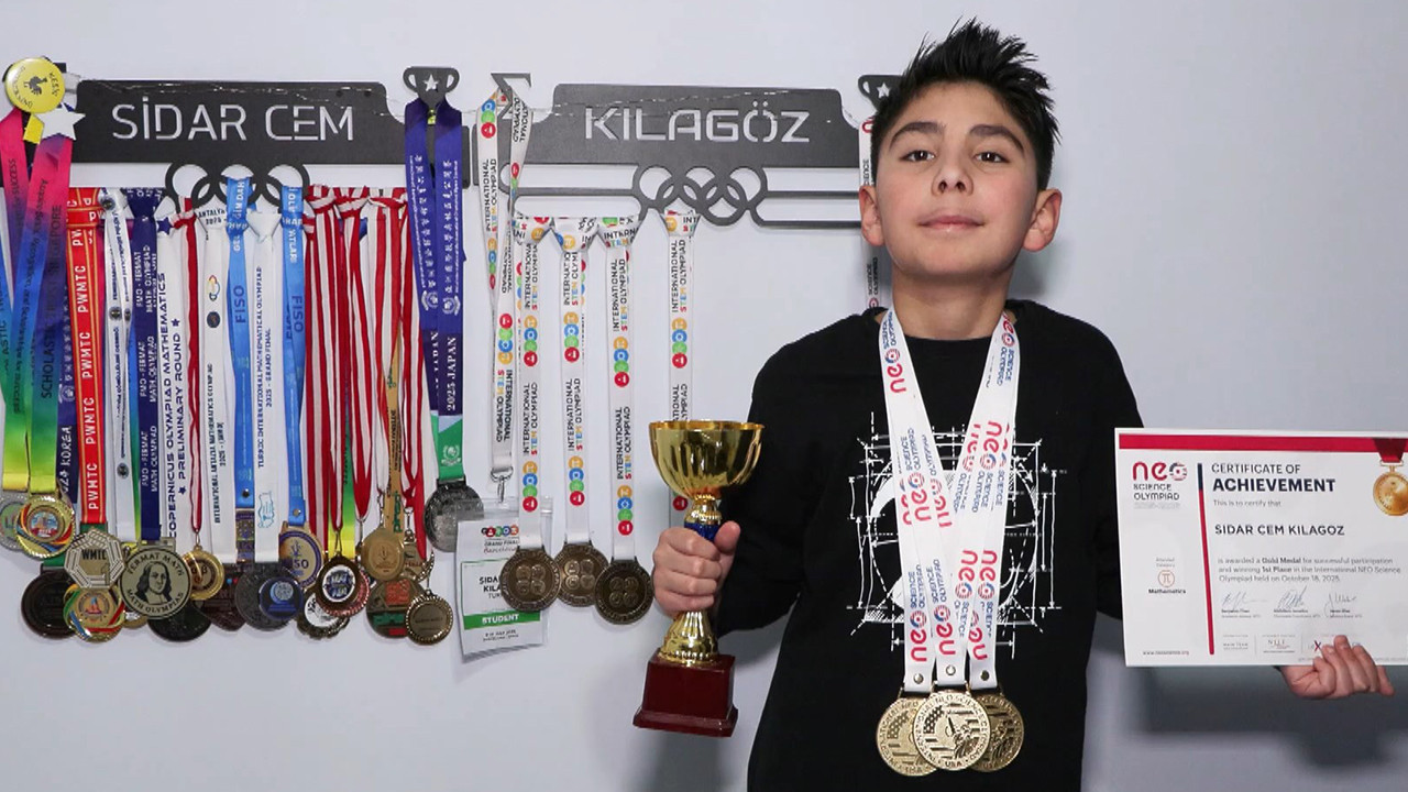 11 yaşındaki milli gurur Sidar Cem Kılagöz'den matematikte dünya birinciliği