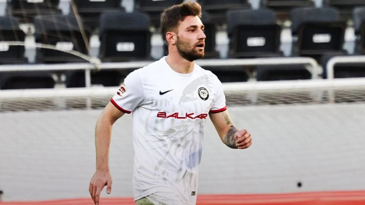 Çorum FK'nın savunma oyuncusu Kadir Seven, Belçika'ya transfer oldu