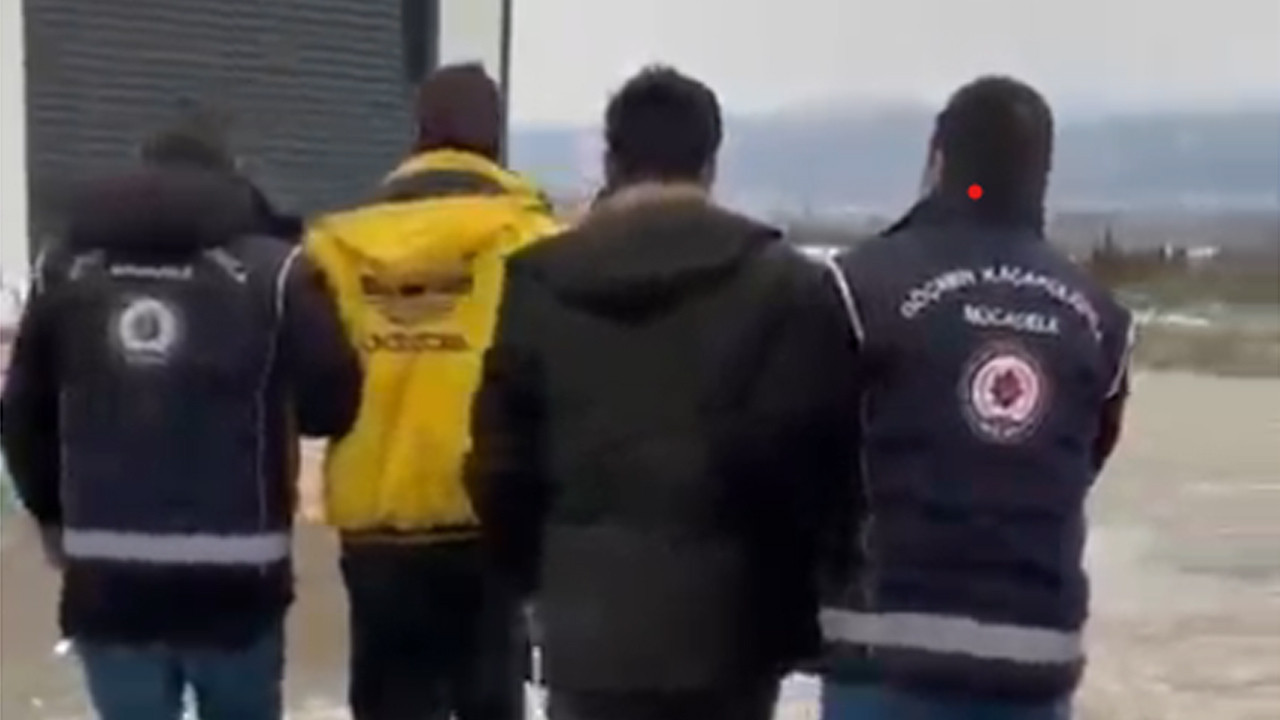 Erbaa’da TIR’ın yatak kısmında saklanan 2 kaçak göçmen yakalandı