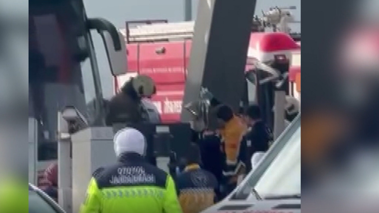 Otomobil otobüse çarptı: Kuzey Marmara Otoyolu’nda kaza: Yaralılar var