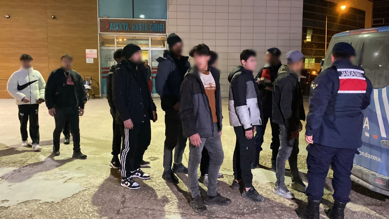 Jandarma harekete geçti: 9 kaçak göçmen yakalandı