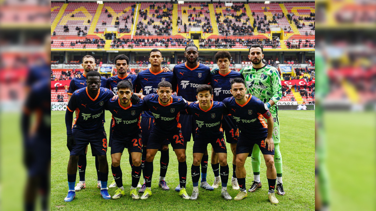 Başakşehir FK, deplasmanda karşılaştığı Kayserispor'u 3-0 yendi