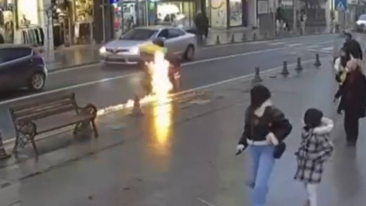 Çorlu’da seyir halindeki motosiklet alev aldı