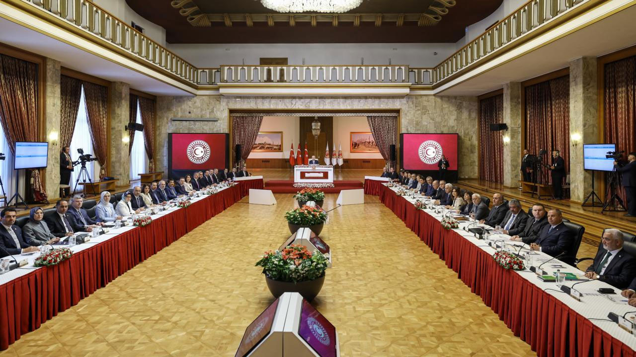 MHP’nin Öcalan'ı meşrulaştırma projesinde ortak irade oluşmadı