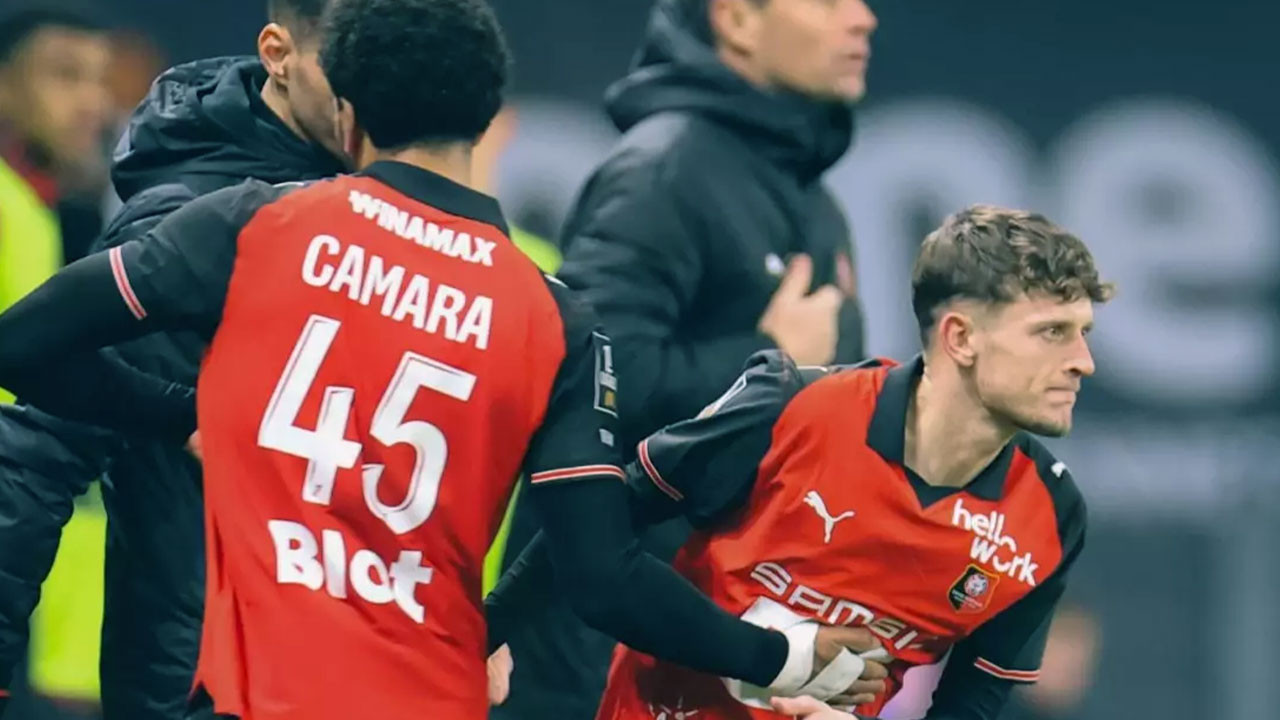 Szymanski Rennes formasıyla ilk maçına çıktı