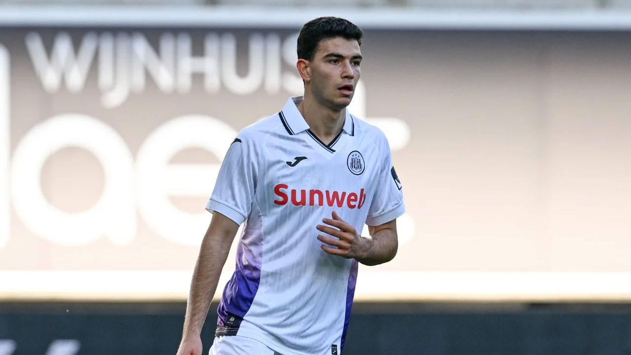 Yasin Özcan Beşiktaş'a geliyor derken Anderlecht'te ilki yaşadı