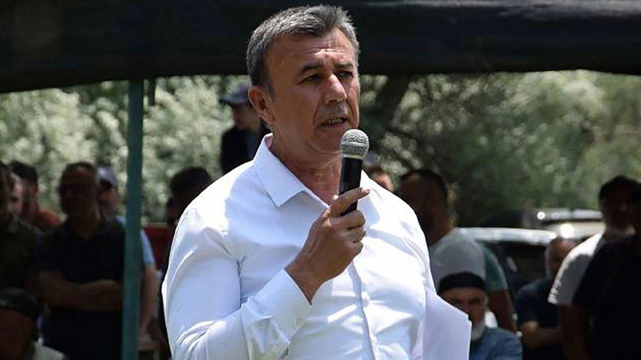 Kadışehir Belediye Başkanı Davut Karadavut AKP'ye geçti