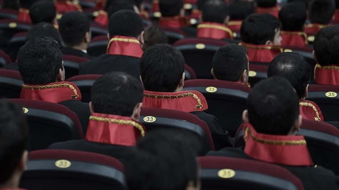 HSK'den hakim ve savcılara 'sosyal medya kullanmayın' uyarısı