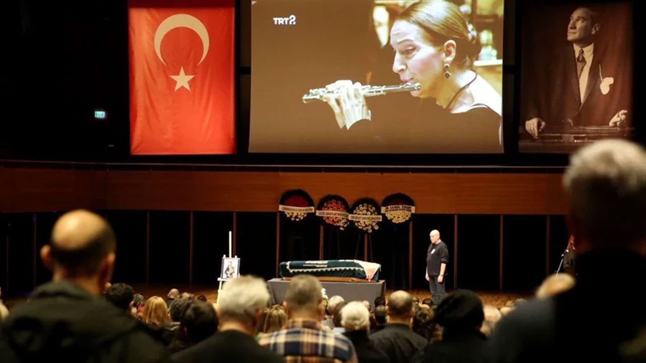 İzmir Devlet Senfoni Orkestrası sanatçısı Deniz Özasker son yolculuğuna uğurlandı